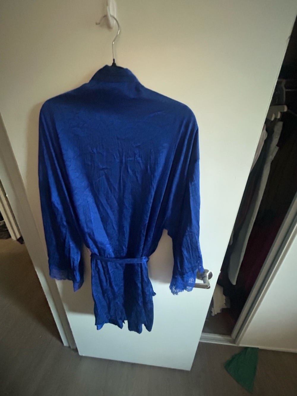 Victoria Secret Royal Blue Satin Lace Trim Robe - Size XL / XXL - Picture 4 of 4